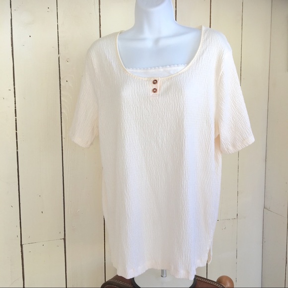 White Stag Woman Stretch White Top. Size 1X - Picture 2 of 8